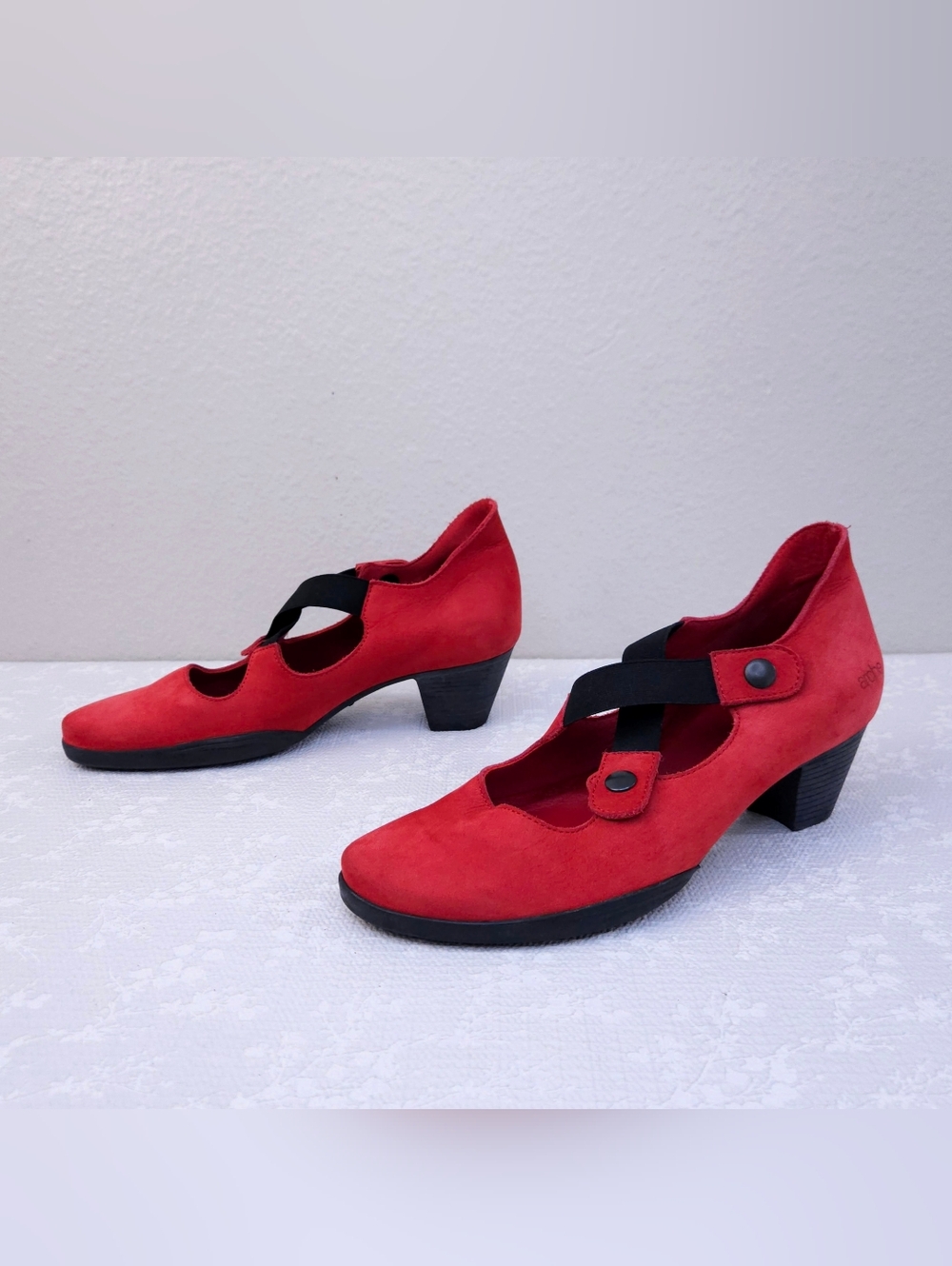 ARCHE Red Nubuck Mary Jane Pumps Criss-Cross Straps